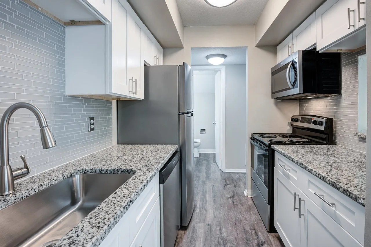 The Preserve on Allisonville Townhomes — Photo 1