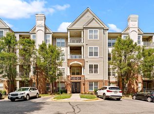 3015 Nicosh Cir UNIT 2210, Falls Church, VA 22042