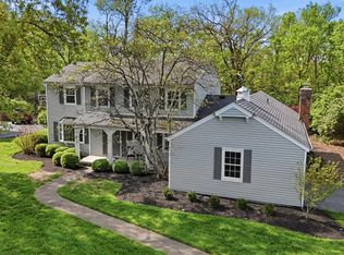 2633 Montchateau Dr, Cincinnati, OH 45244