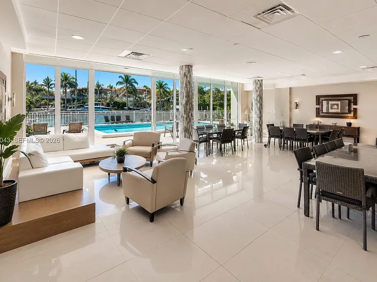 9500 W Bay Harbor Dr #2G — Photo 3