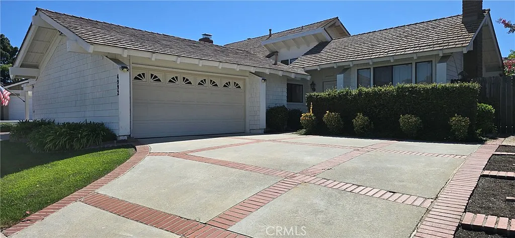 3 bed, 1442 sqft, $5,150 — Photo 1