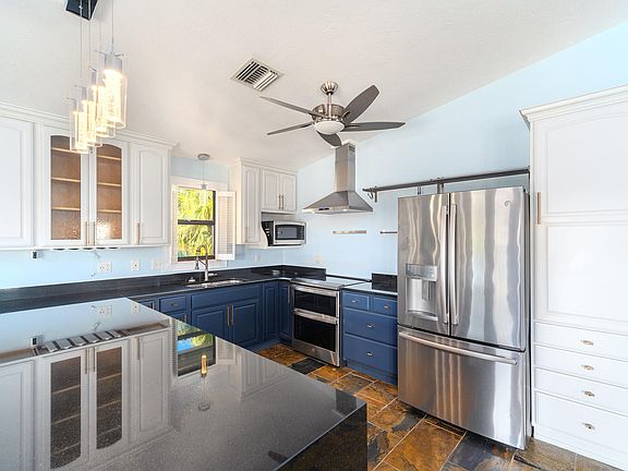 2nd image of 22748 Blackbeard Ln