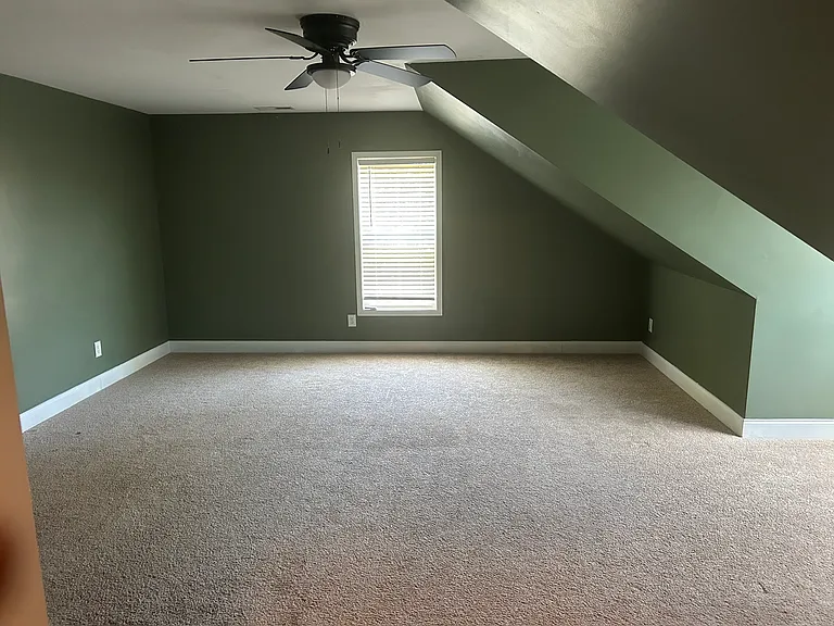 402 Strike Eagle Dr — Photo 16
