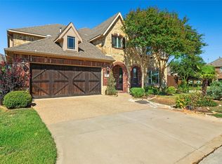 203 Ridgewood Dr, Euless, TX 76039