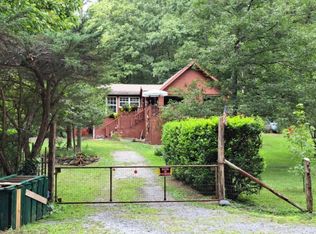 228 Laurel Valley Rd, Townsend, TN 37882
