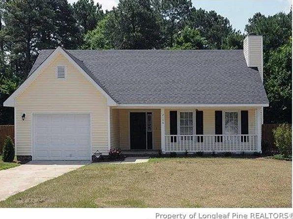 2146 Skyview Dr, Fayetteville, NC 28304