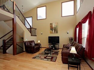 2768 Liberty Trl, Woodbury, MN 55129