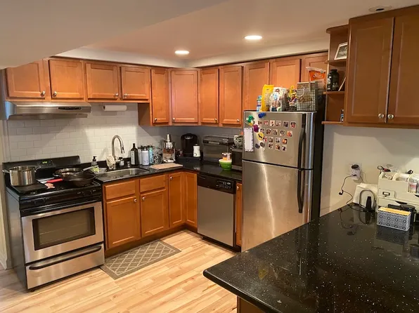 1032 W Oakdale Ave #G, Chicago, IL 60657