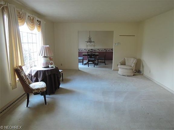 2nd image of 595 Plymouth Dr
