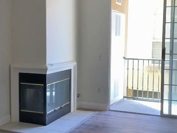 3rd image of 17809 Halsted St Unit 207