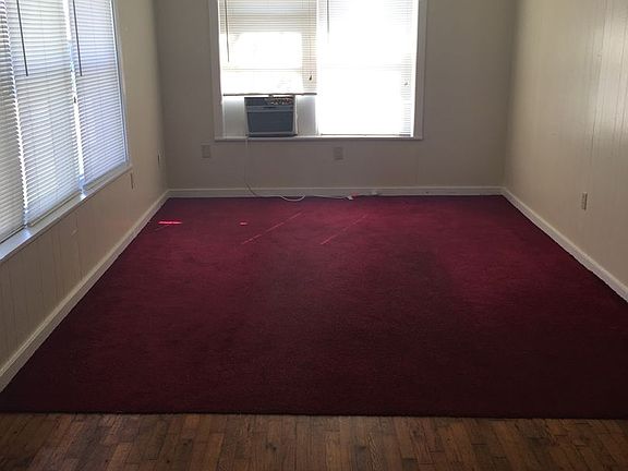 3rd image of 1801-1843 W Deane St #1841