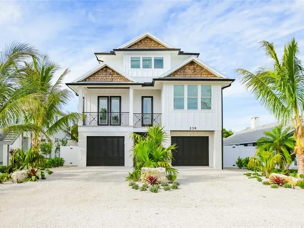 239 S Harbor Dr, Holmes Beach, FL 34217