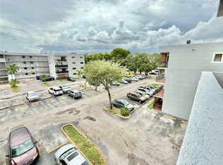 5765 W 25th Ct APT 402, Hialeah, FL 33016