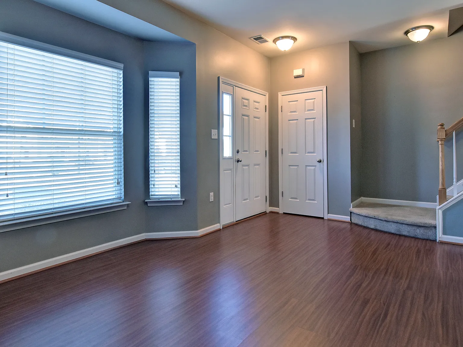 3 bed, 2.5 bath, 1448 sqft, $1,850 — Photo 2