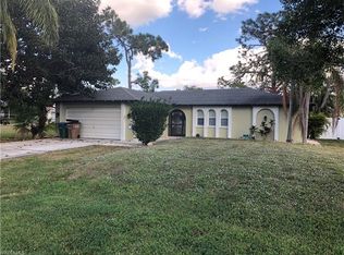 823 SW 14th Ave, Cape Coral, FL 33991