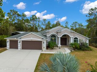 7240 Madrid Rd, Weeki Wachee, FL 34613