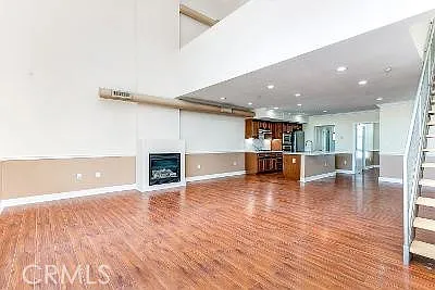 2 bed, 2064 sqft, $3,800 — Photo 2