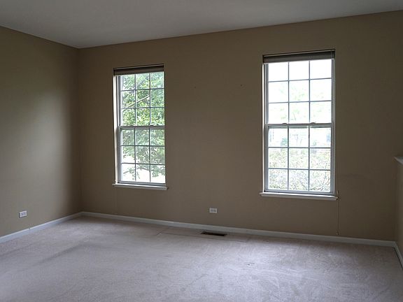 4th image of 161 Willow Blvd Unit 908-D