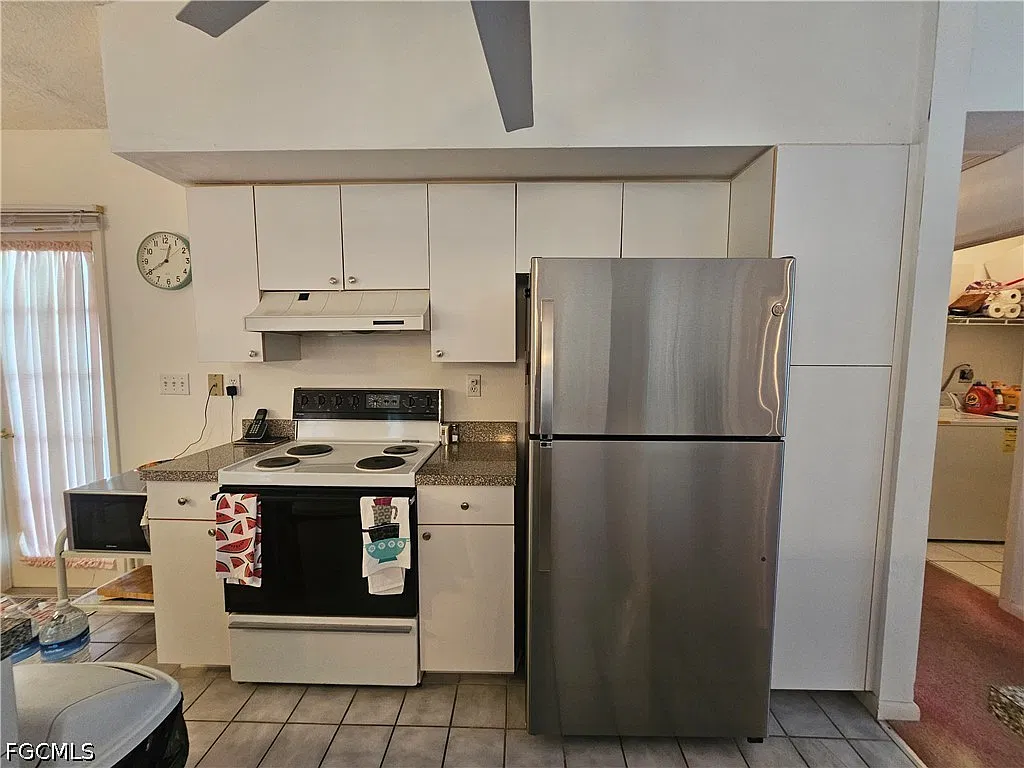 3 bed, 2.0 bath, 1501 sqft, $1,900 — Photo 3