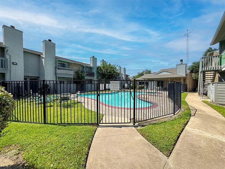 260 El Dorado Blvd #2413 — Photo 3