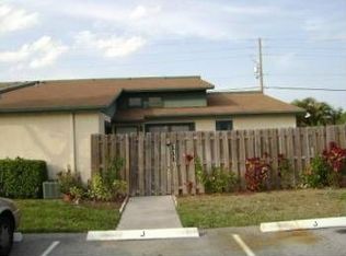 1110 Manor Dr, Palm Springs, FL 33461