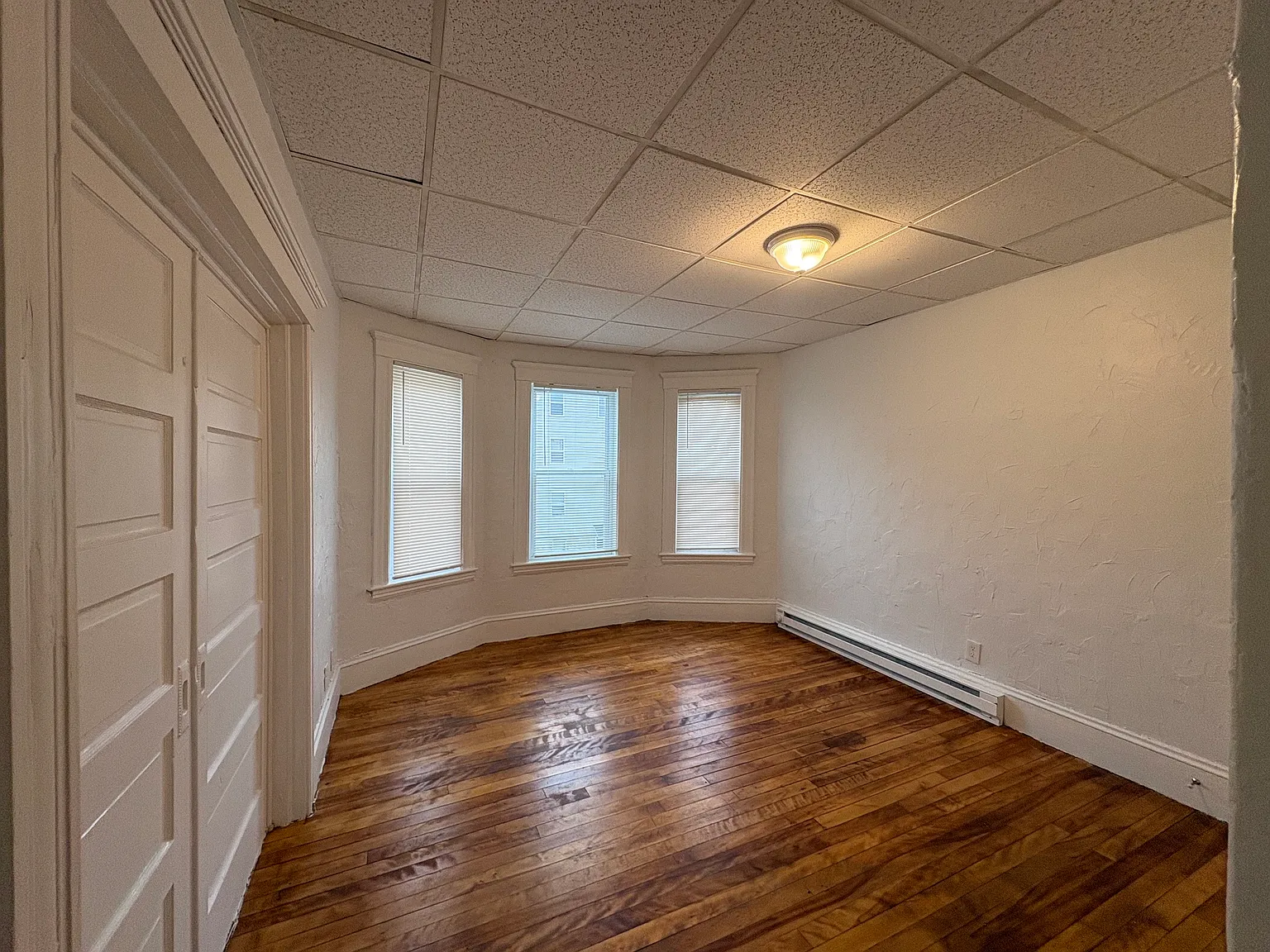 3 bed, 1.0 bath, $2,200 — Photo 4