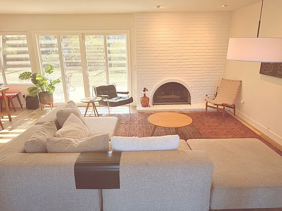 Living room with working gas fireplace