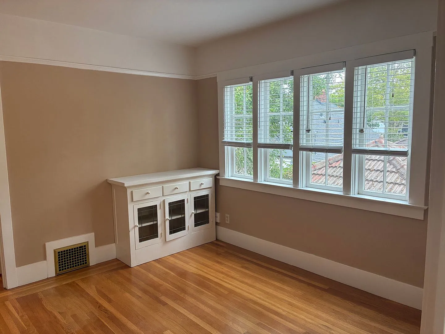 3441 I Street — Photo 3