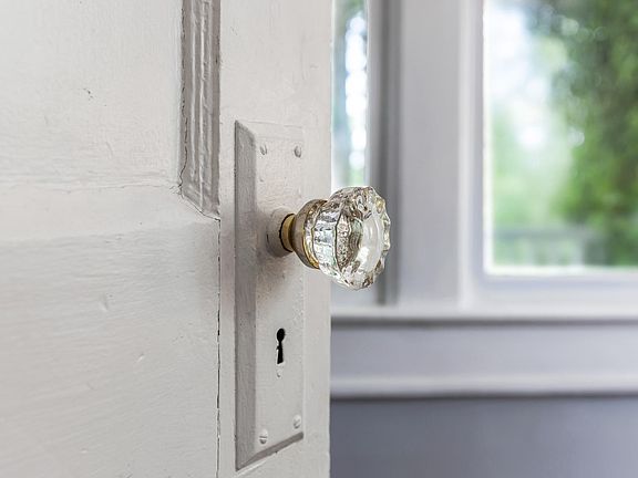3rd image of 3491 Idlewild Cir