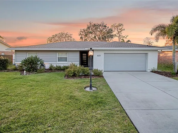 601 LAKE PANSY DRIVE NW, WINTER HAVEN, FL 33881