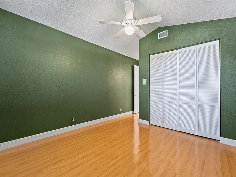 10860 Fairmont Village Dr — Photo 28