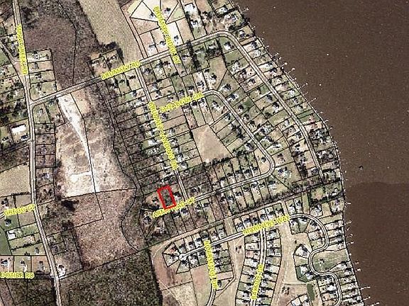 3rd image of 102 ARMSTEAD Court LOT 33