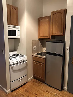Rented by Bryan L Rozencwaig, LREB | media 15