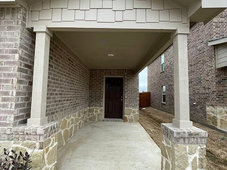 366 Lake Erie Dr — Photo 13