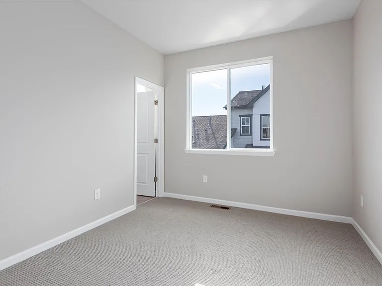 1330 Hoyt St #5 — Photo 19