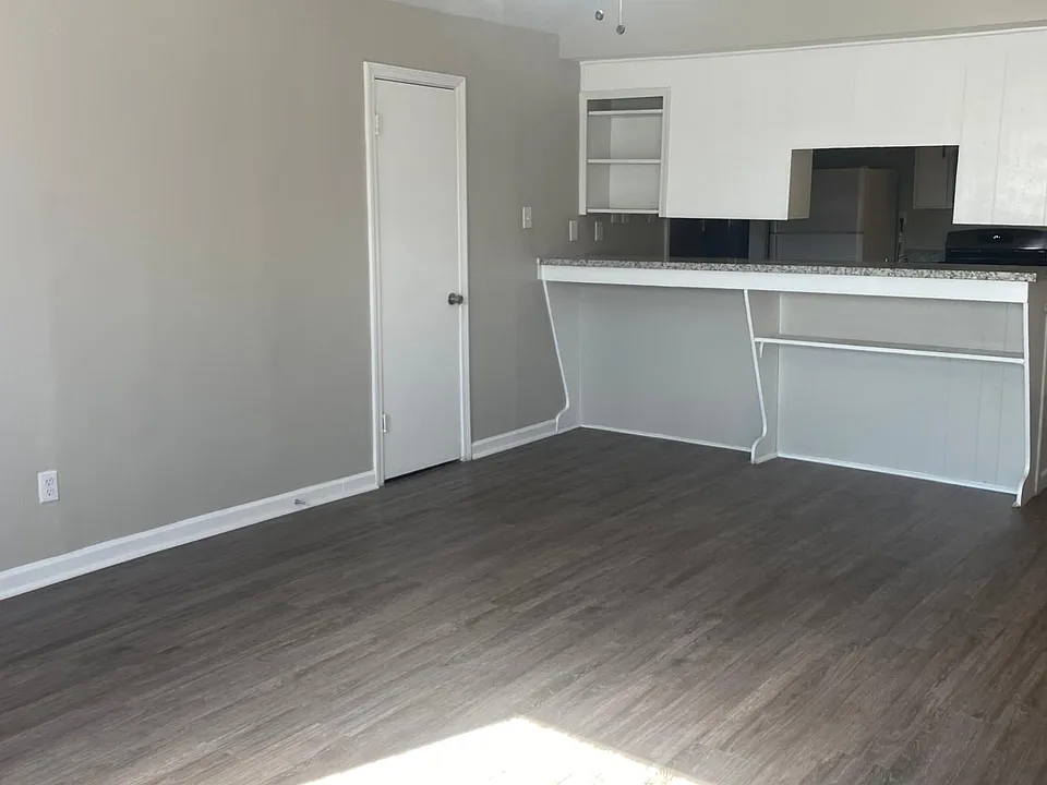 Living room and new flooring