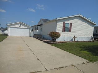 339 Lilac Ln, Matteson, IL 60443