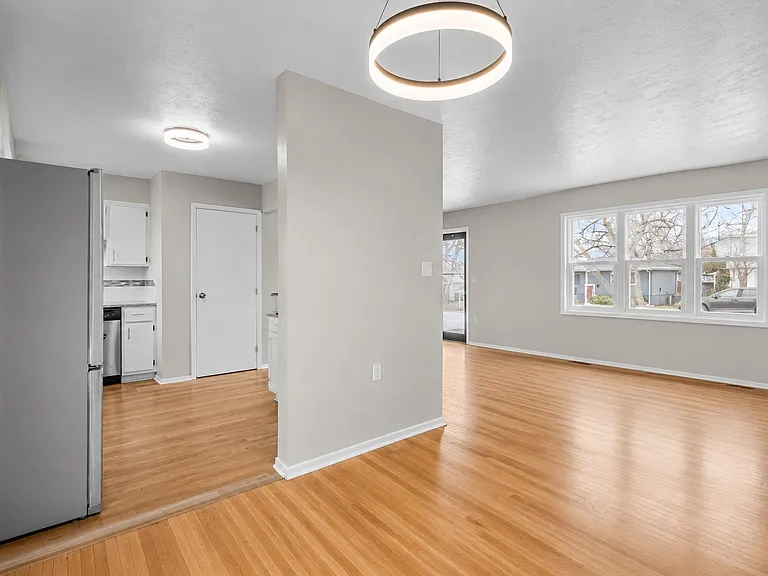 3404 S 127th Ave — Photo 4