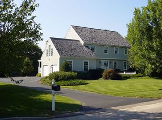 6 Isaac Sprague Dr, Hingham, MA 02043