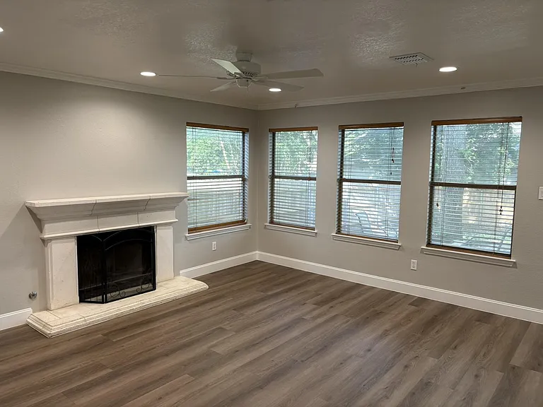 14707 Single Trce — Photo 10