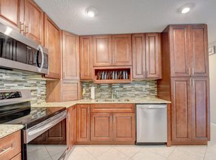 11448 67th Pl N, West Palm Beach, FL 33412