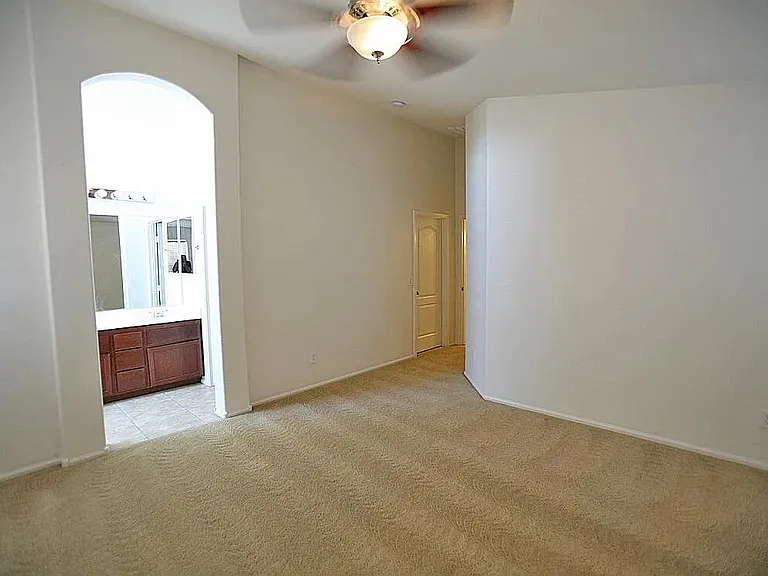 9902 W Melinda Ln — Photo 11