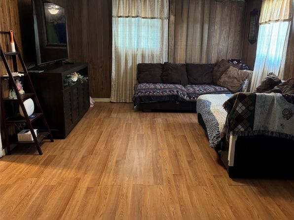 712 E Liberty St, Mexia, TX 76667