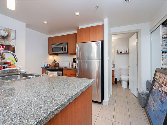 4th image of 760 Johnson St #311