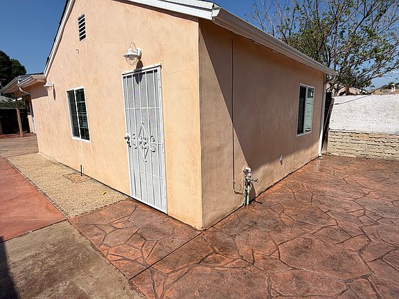 2nd image of 6833 Rhea Ave
