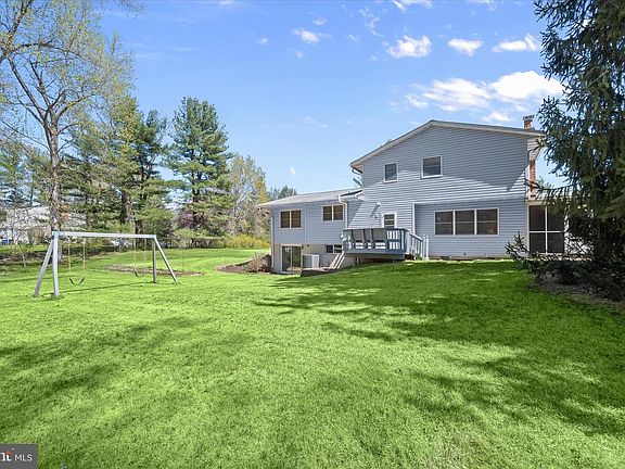 2nd image of 3912 Jumpers Hill Ln