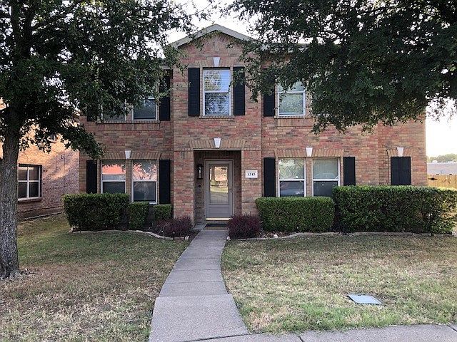 1st image of 1315 White Oak