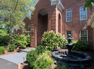 740 The Hamptons Ln, Chesterfield, MO