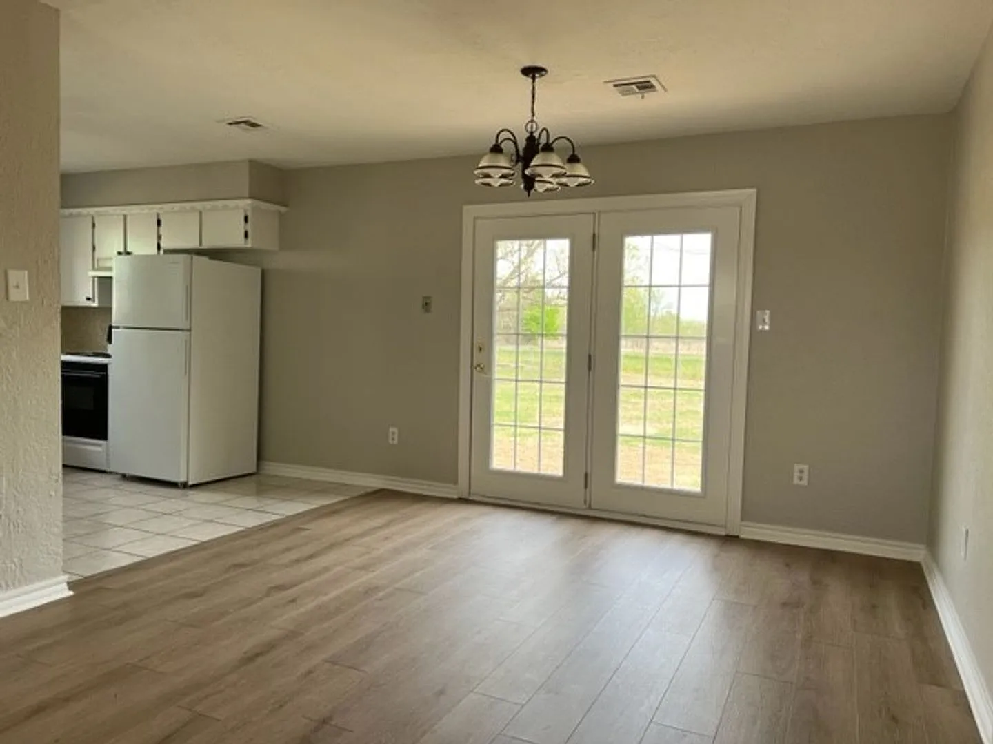 130 Ne Fullerton- Coming Soon! — Photo 3