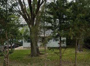 742 E Louella St, Crete, IL 60417